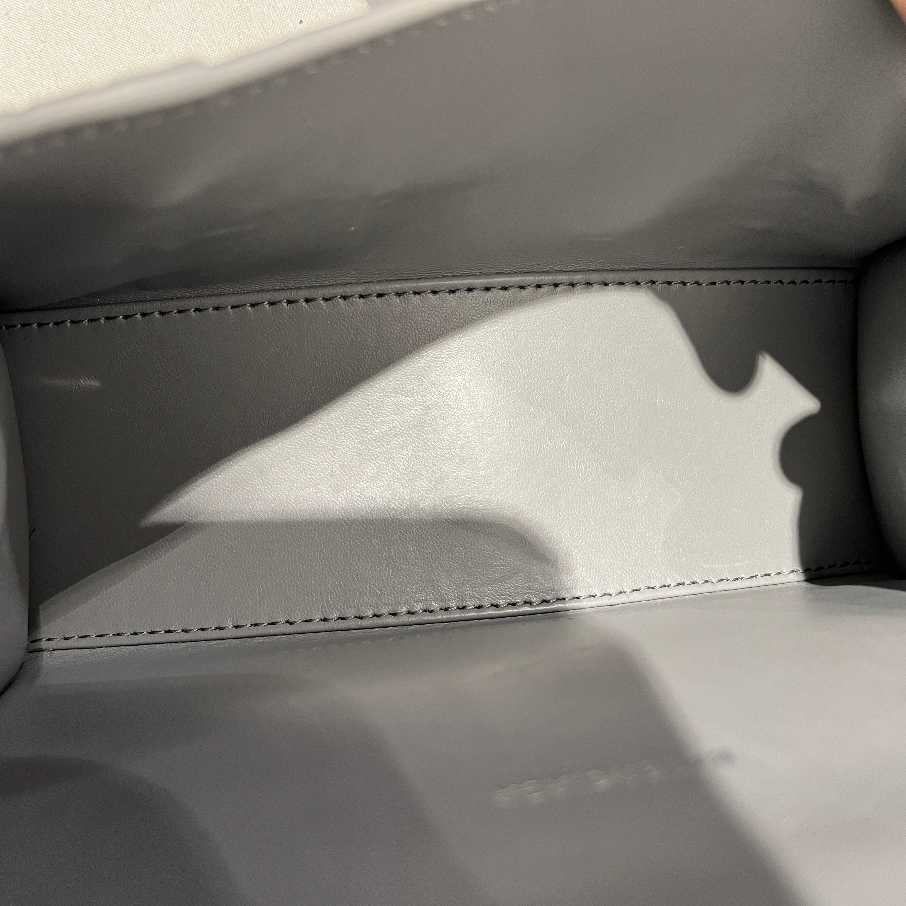Thumb 4